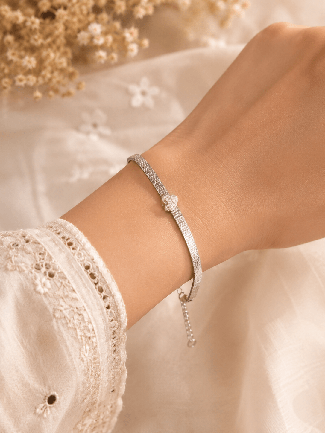 Eternal Heart Bracelet (Silver)