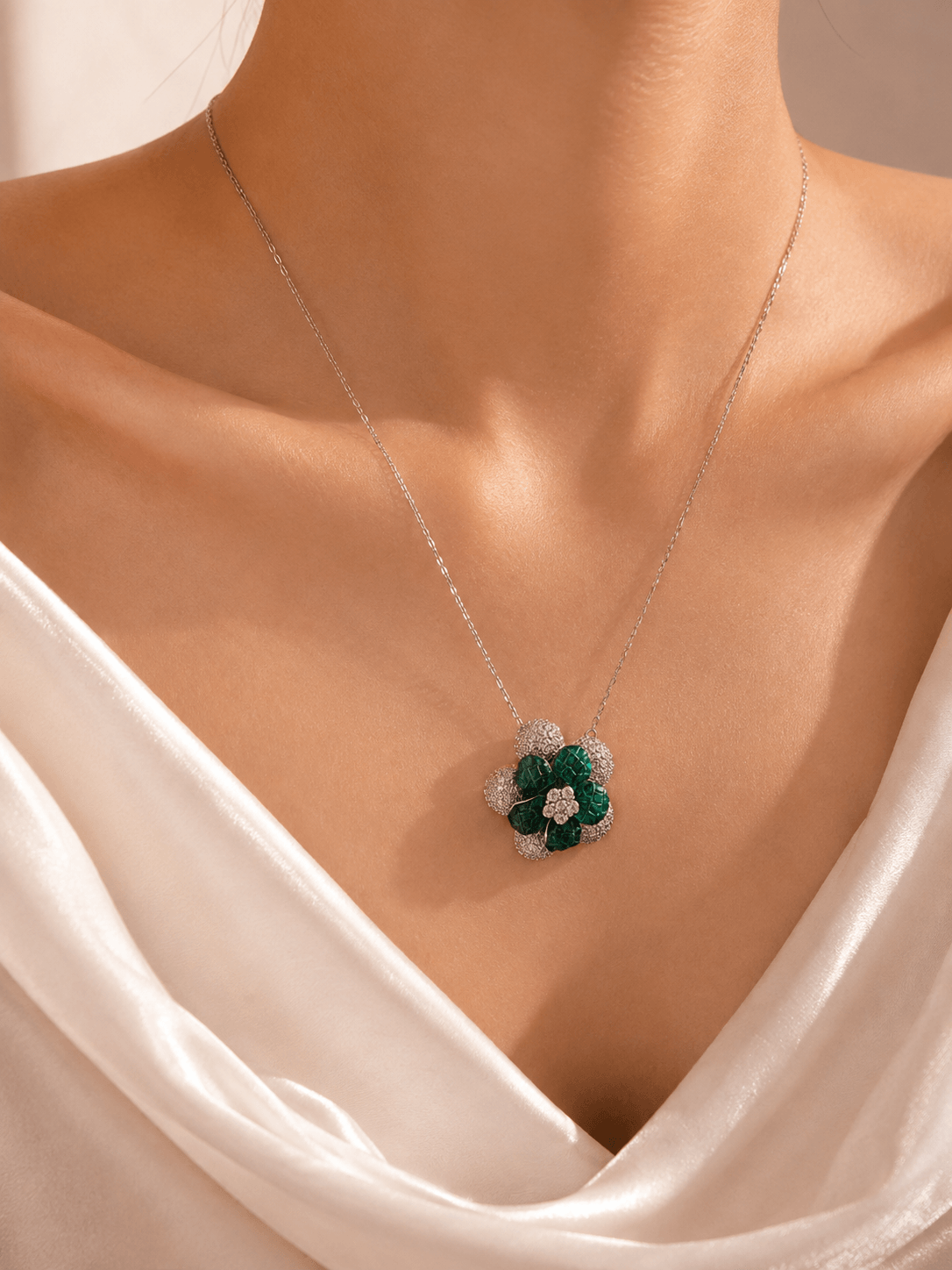Mosaïque Bloom Pendant